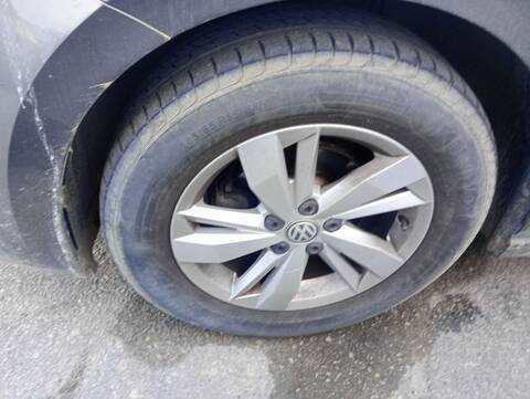 Juego LLantas Volkswagen Polo ADVANCE 95CV 70KW