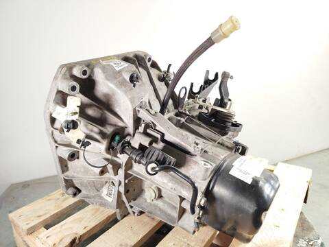 Foto 4ª: Caja Cambios Dacia Sandero TCE 90 B8M1 B8MA) 90CV 66KW [H4B400] (2015)