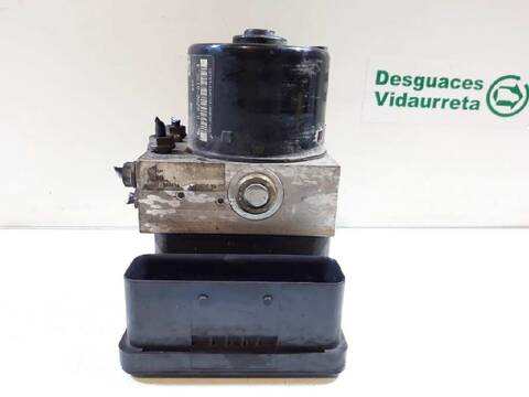 Foto 2ª: Abs Volkswagen Golf SPORTLINE BERLINA 140CV 103KW [BKD] (2003)