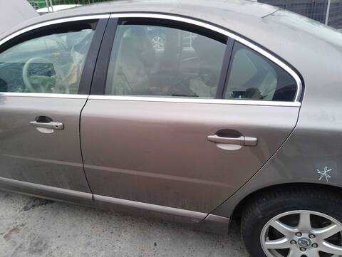 Foto 4ª: Puerta Trasera Izquierda Volvo S80 2.4 D BERLINA 163CV 120KW [D5244T] (2006)