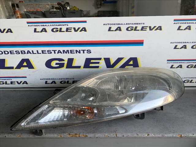 Faro Izquierdo Nissan Primastar 2.0 DCI 115CV 0CV