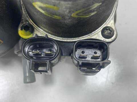 Foto 3ª: Bomba Freno Toyota Prius 2ZR (2013)