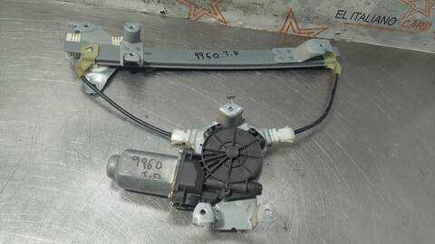 Foto 3ª: Elevalunas Manual Trasero Derecho Nissan Qashqai TEKNA PREMIUM 110CV 81KW [K9K430] (2011)