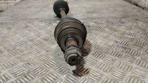 Foto 2ª: Transmision Delantera Izquierda Mercedes Clase ML 320 3.0 CDI W164) 224CV 165KW 164.122) [OM642940] (2005)