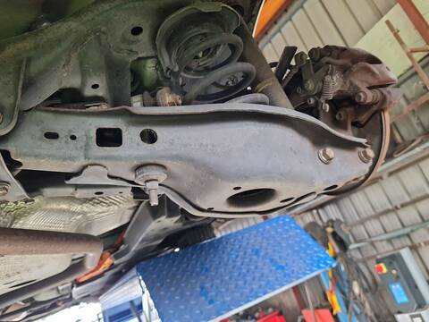 Brazo Suspension Trasero Derecho Toyota Auris 1.8 HYBRID ZWE186_) 136CV 100KW