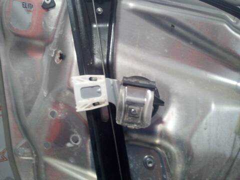 Foto 4ª: Elevalunas Eléctrico Delantero Derecho Mercedes Clase C 160 C 220 CDI 204.008) BERLINA 170CV 125KW [646811] (2008)