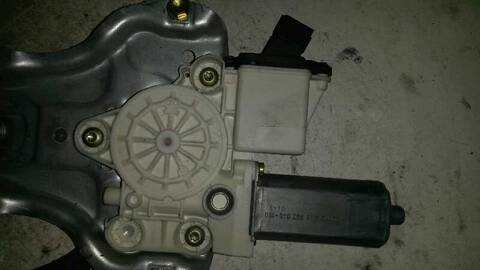 Foto 2ª: Elevalunas Eléctrico Delantero Derecho Toyota Corolla 90CV 66KW (2002)