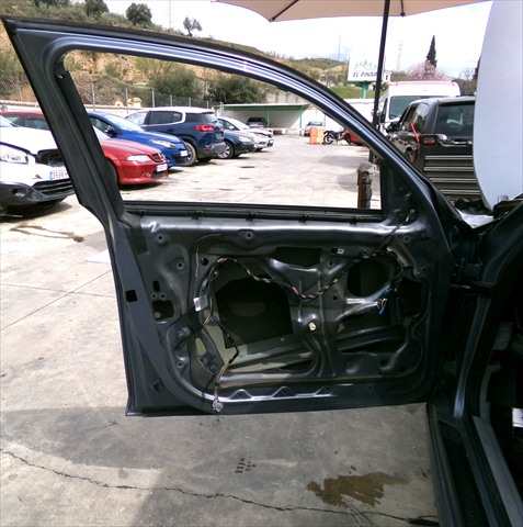 Foto 2ª: Puerta Delantera Izquierda Bmw Serie 1 120 2.0 D E87,2004-2013 [204D4] (2005)
