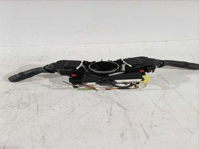 Foto 2ª: Mando Multifuncion Toyota Yaris 1.5 HYBRID MXPH11) 92CV 68KW [M15A-FXE] (2020)