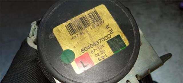 Foto 2ª: Cinturón Trasero Izquierdo Peugeot 206 2.0 CC [2.0 LTR. - 100 KW 16V CAT (RFN - EW10J4)] [RFN (EW10J4)]