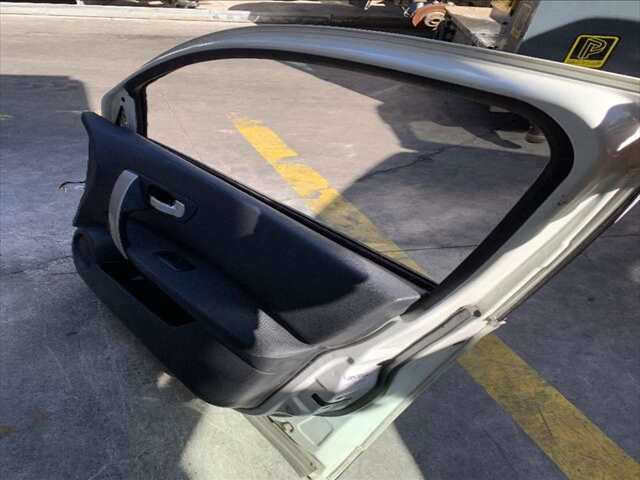 Foto 3ª: Puerta Delantera Derecha Nissan Qashqai 2.0 DCI 150CV [M9R 832] (2009)