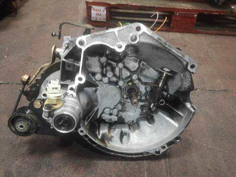 Foto 3ª: Caja Cambios Citroen Saxo KFW (2001)