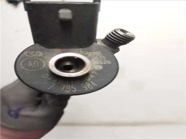 Foto 3ª: Inyectores Bmw Serie 3 315 3.0 24V TURBODIESEL (184 CV)