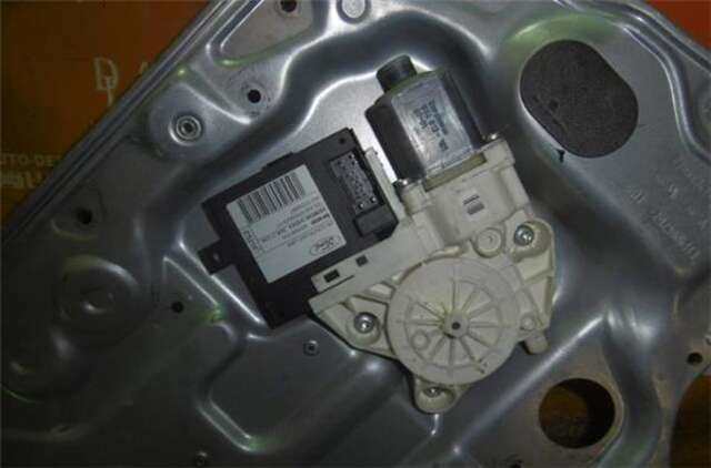 Elevalunas Eléctrico Trasero Izquierdo Ford Focus 2.0 TDCI