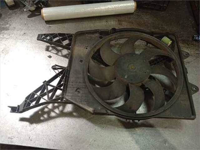 Foto 1ª: Electroventilador Opel Corsa 1.3 COSMO [1.3 LTR. - 55 KW 16V CDTI]