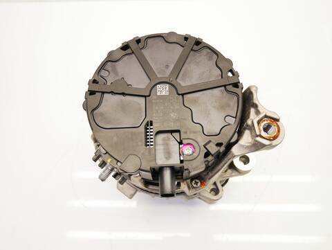 Foto 2ª: Alternador Bmw Serie 1 114 B48 184 CV 135KW [B48B20A] (2016)