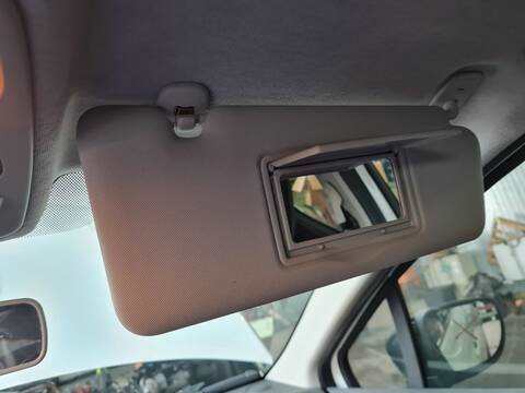 Parasol Derecho Renault Clio ZEN 89CV 66KW