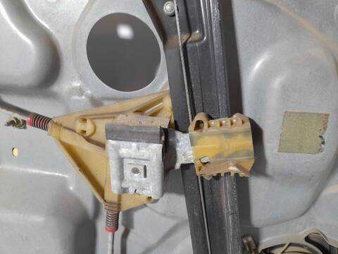 Foto 2ª: Elevalunas Eléctrico Delantero Derecho Volkswagen Polo CONCEPTLINE 64CV 47KW [ASY] (2001)