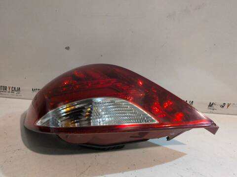 Foto 3ª: Piloto Trasero Izquierdo Peugeot 207 8H01 (2013)