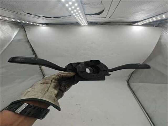 Foto 1ª: Mando Multifuncion Volkswagen Polo 1.4 TRENDLINE [1.4 LTR. - 55 KW 16V] [AHW]