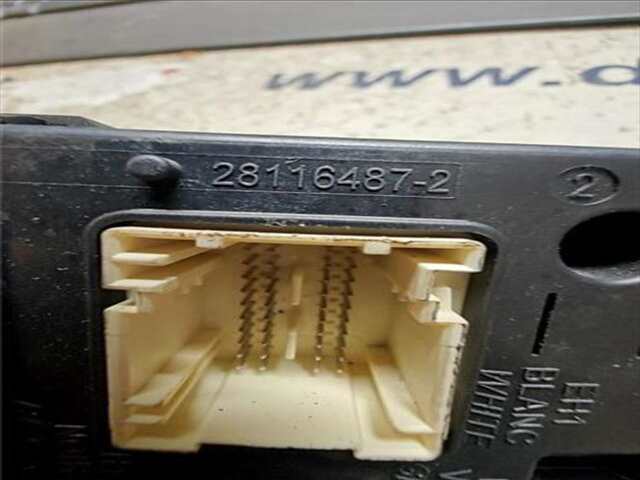 Foto 2ª: Centralita Confort BSI Peugeot 5008 2.0 SPORT PACK [2.0 LTR. - 110 KW 16V HDI FAP CAT (RHE - DW10CTED4)] [RHE / DW10CTED4]