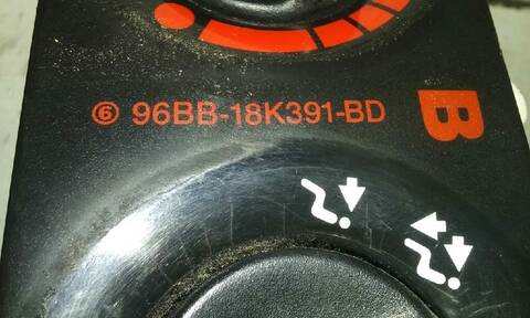 Foto 3ª: Mando Calefacción A. A. Ford Mondeo 1.8 16V CAT BERLINA 115CV 85KW [RKB] (1998)