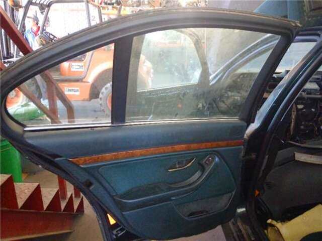 Foto 2ª: Puerta Trasera Izquierda Bmw Serie 5 518 2.5 523I [2.5 LTR. - 125 KW 24V CAT] [M52 B25 (25 6 S3)]
