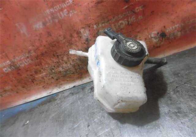 Foto 2ª: Deposito Liquido Frenos Bmw Serie 1 114 2.0 118D [2.0 LTR. - 90 KW 16V DIESEL CAT] [M47N 204 D4]