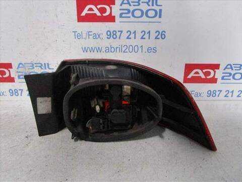 Foto 2ª: Piloto Trasero Izquierdo Renault Laguna 2.2 DCI BG0F) 150CV 110KW [D/ G9T D7] (2002)