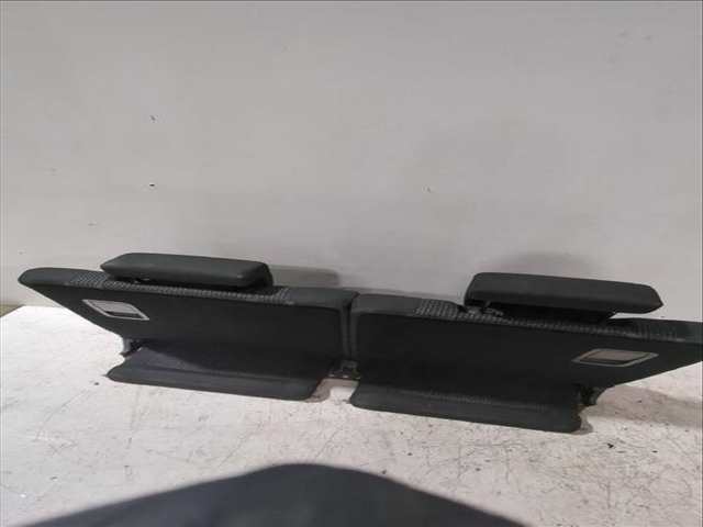 Foto 3ª: Asientos Tercera Fila Toyota Corolla 2.2 D-4D AUR10_) 177CV [2AD-FHV] (2004)