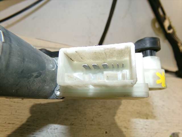 Foto 4ª: Elevalunas Eléctrico Delantero Izquierdo Skoda Spaceback 1.4 TDI 2013-2019 [CUS] (2016)