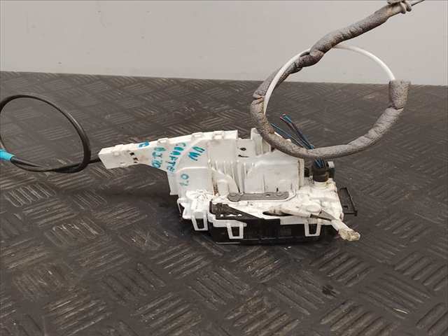 Cerradura Puerta Delantera Izquierda Mercedes Sprinter 0.1