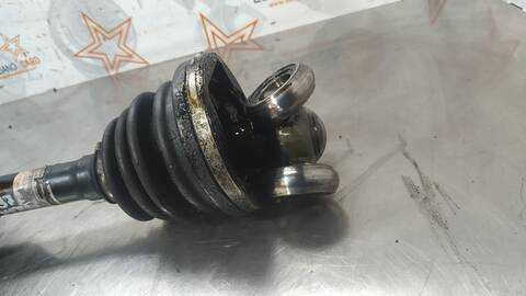 Foto 2ª: Transmision Delantera Izquierda Toyota Verso ADVANCE 112CV 82KW [N47C16A] (2014)