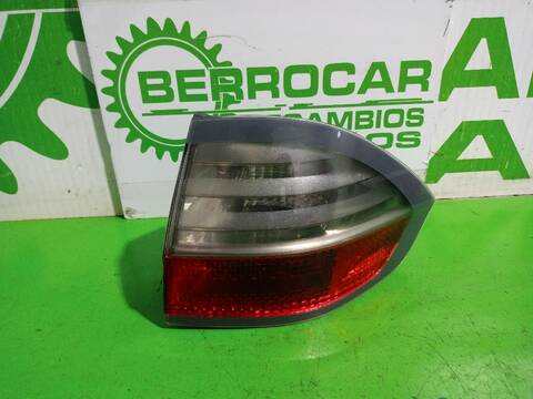 Foto 3ª: Piloto Trasero Derecho Ford S Max TITANIUM 140CV [QXWB] (2006)