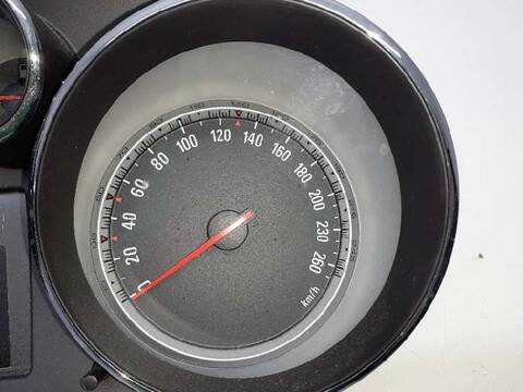 Foto 2ª: Cuadro de Instrumentos Opel Insignia 2.0 16V CDTI 160CV 118KW [A20DTH] (2010)