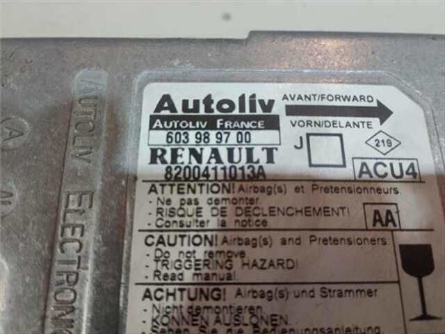 Foto 2ª: Centralita Airbag Renault Scenic 1.9 AUTHENTIQUE [1.9 LTR. - 88 KW DCI DIESEL] (JM)(2003-_) [F9Q D8]