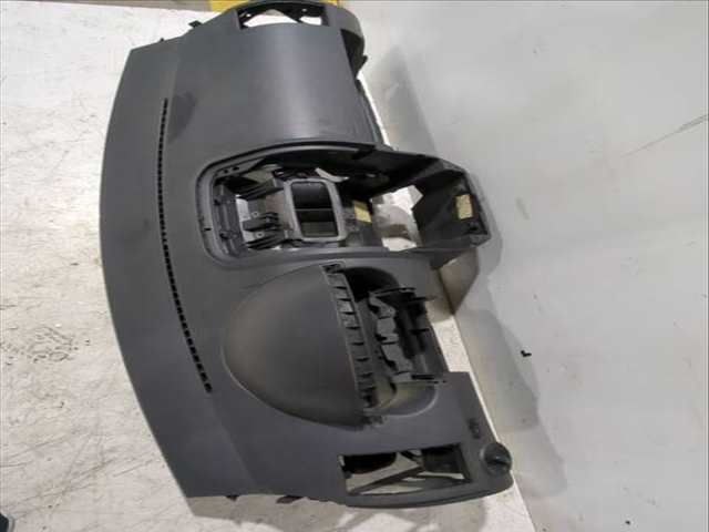 Foto 3ª: Salpicadero Volkswagen Polo 1.9 SDI 64CV 47KW [ASY] (2005)