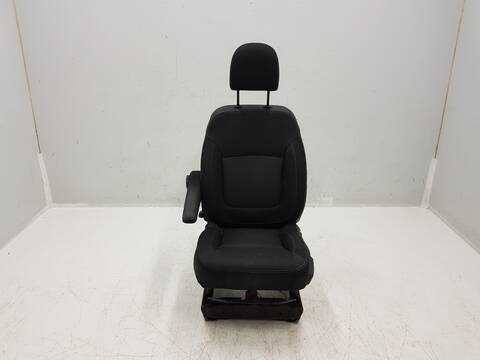 Asiento Delantero Izquierdo Nissan NV300 L1H1 27T PRO