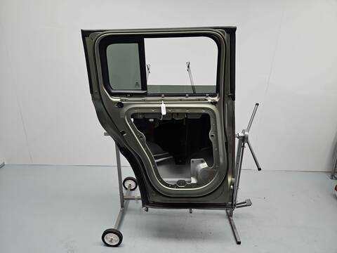Foto 3ª: Puerta Trasera Izquierda Land Rover Defender D250 MHEV 4X4 249CV 183KW [DT306] (2022)