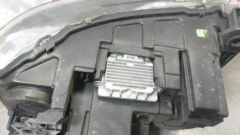 Foto 4ª: Faro Derecho Land Rover Range V6 TD AUTOBIOGRAPHY 245CV 180KW [30DDTX] (2011)