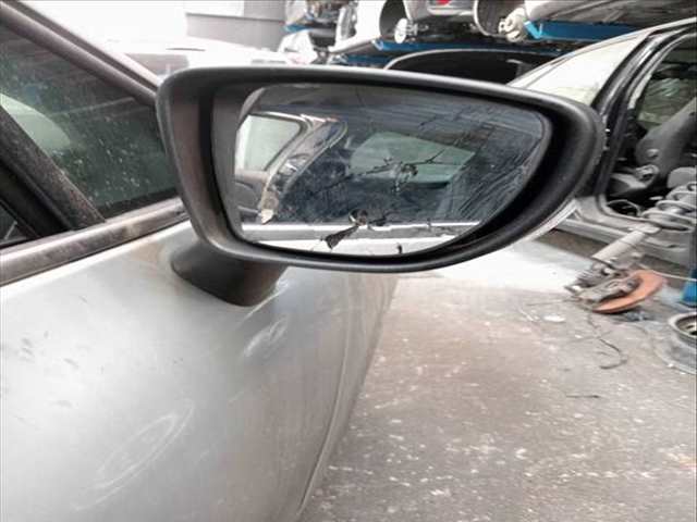 Foto 1ª: Retrovisor Derecho Renault Clio AUTHENTIQUE 76CV (2012)