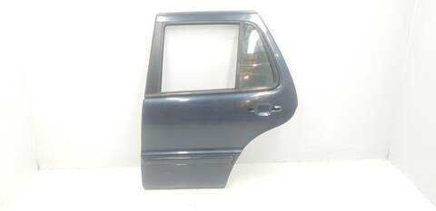 Foto 1ª: Puerta Trasera Izquierda Mercedes Clase ML 270 2.7 CDI 20V 163CV CLASE M) [612963] (1997)