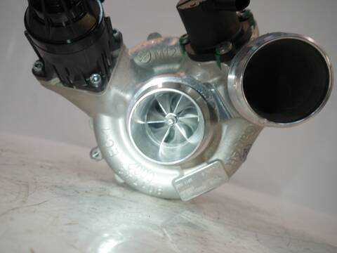 Foto 2ª: Turbocompresor Bmw XM S68 748 CV 550KW [S68B44A S68 XB1161T0] (2023)