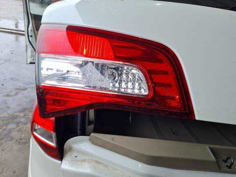 Piloto Portón Izquierdo Renault Koleos BOSE EDITION 150CV 110KW