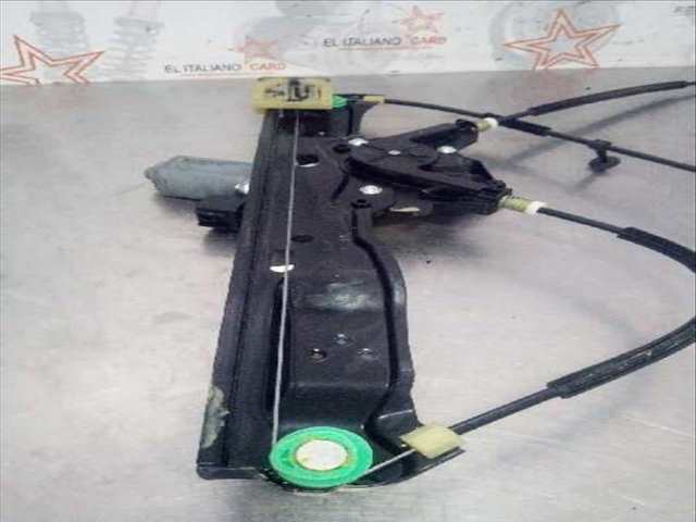 Foto 3ª: Elevalunas Eléctrico Delantero Izquierdo Ford Focus TITANIUM 125CV 92KW [M1DD] (2015)