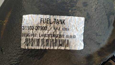 Foto 4ª: Deposito de Combustible Hyundai Tucson ESSENCE 2WD 116CV 85KW [D4FD] (2017)