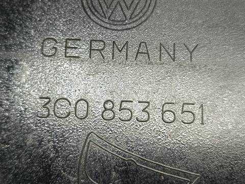 Foto 3ª: Rejilla Delantera Volkswagen Passat ADVANCE BERLINA 105CV 77KW [BXE] (2008)
