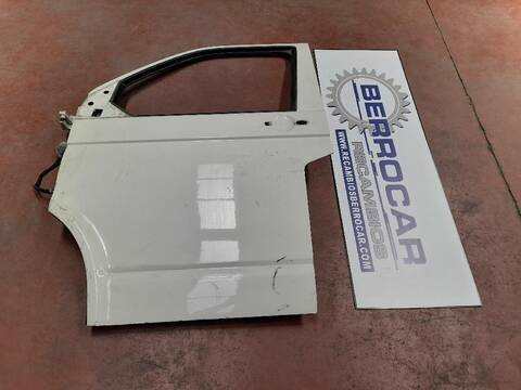 Puerta Delantera Izquierda Volkswagen Transporter 1.9 TDI CAT T5 BUS AXB)