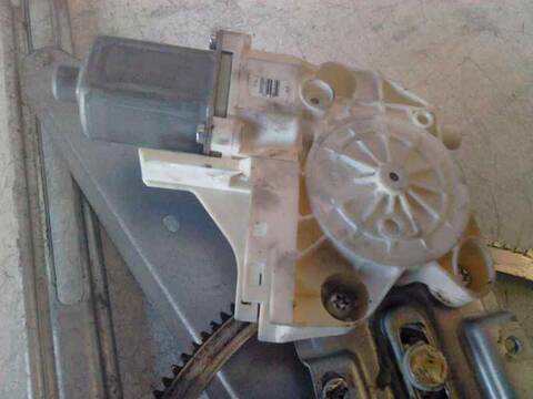Foto 3ª: Elevalunas Eléctrico Delantero Izquierdo Ford Focus VERSION INDEFINIDA