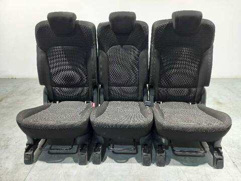 Foto 2ª: Asientos Traseros Kia Carens BASIC 135CV 99KW [G4FD] (2018)